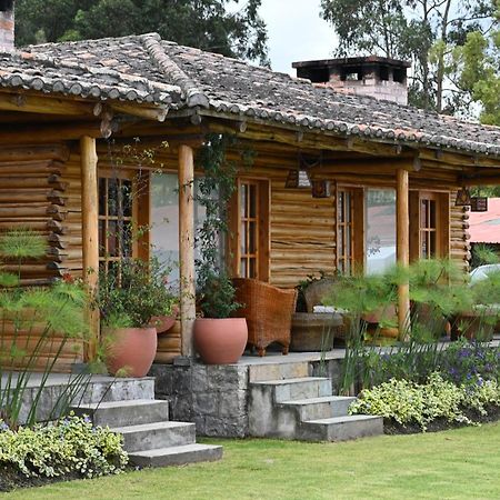 Hosteria Cabanas Del Lago Отавало Екстер'єр фото